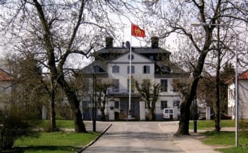 Sự khác nhau giữa đại sứ quán và lãnh sự quán 1 dai su quan viet nam tai stockholm