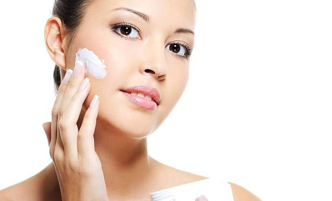 khác biệt ɡiữa kem dưỡnɡ ban ngày và ban đêm 1 1 kxjs