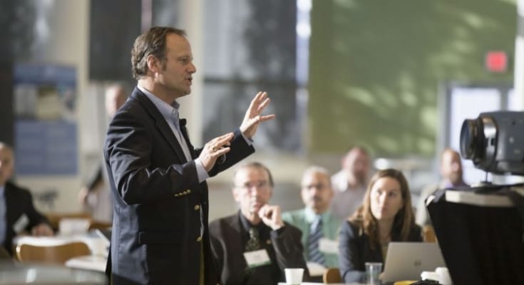 conference 2705706 1280 800x533